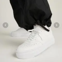 ナイキ厚底スニーカー　白　22㎝