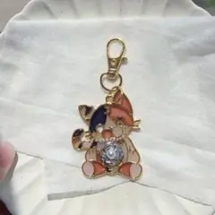 レジン キーホルダー ツギハギネコちゃん(三毛猫)