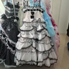 ロリータ風　フリルドレス フォーマル　ピアノ　ドレス　スタジオ　プリンセス