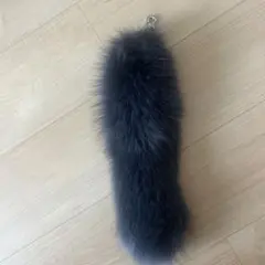 しっぽ y2k グレー ファー キーホルダー