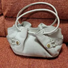 【COLE HAAN】コロンと丸く可愛い フルレザーのトート アイボリー