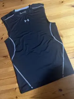 Under Armour ブラック タンクトップ Lサイズ