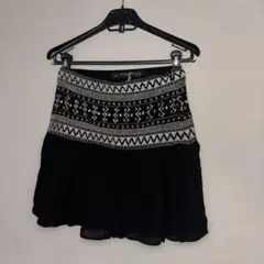 新品未使用タグ付　ブラック　ミニスカート 刺繍　リネン　ZARA ザラ
