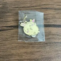 ちいかわパーク メタルチャーム うさぎのサムネイル