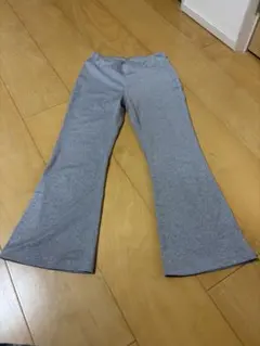 未使用　SHEIN フレアパンツ　グレー　7y