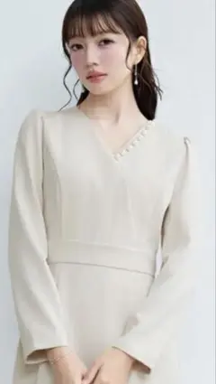 タグ付き　saison de papillon 可愛い！ベージュ ワンピース