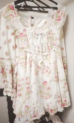 リズリサy2kワンピース