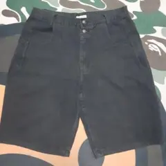 90sUSA製　GUESSゲス　ブラックデニム　ワイドショートパンツ　W36のサムネイル