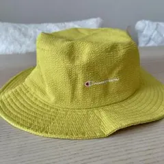 Champion マスタード色のバケットハット