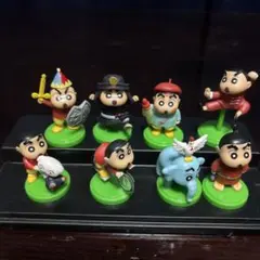 琉*ス様 チョコエッグクレヨンしんちゃん ミニフィギュア 8体セット