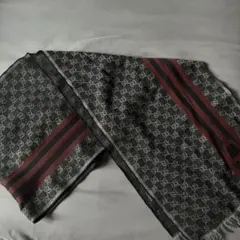 GUCCI マフラー 狼の顔刺繍 ウール 赤/ダークグレー - メルカリ