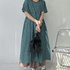 新品 アズノゥアズ 花柄 半袖 Aライン プリーツ ゆったり ロングワンピースのサムネイル