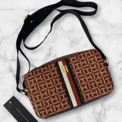 【日本未発売】トミーヒルフィガー スマホ　ショルダーバッグ