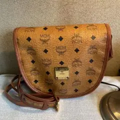 MCM ブラウンレザーショルダーバッグ
