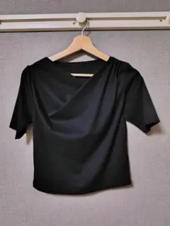 BLUEEAST　ドレープネックリブTシャツのサムネイル