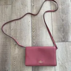 コーチ　ショルダーストラップ付き長財布