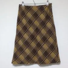 美シルエット エルプラネット ウール100% チェック柄スカート 40 L 茶のサムネイル