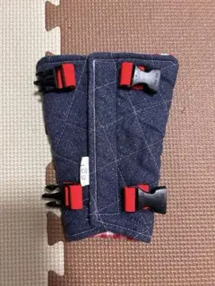 チャイルドシート抜け出し防止ベルト