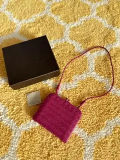 ボッテガヴェネタ ピンク イントレチャート レザー がま口 財布 箱付き