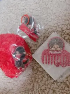 もんちっち　2連めじるしアクセサリー　ふわふわハートチャーム　カプセル