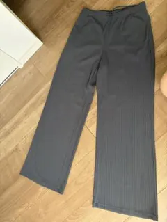 gu パンツ