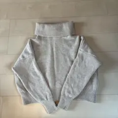 タートルネック ニットセーター　フリーサイズ　ベージュ