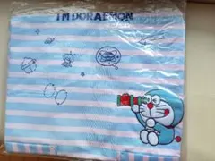 保育士エプロン　ドラえもん　新品