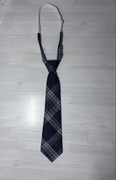 チェック柄ネイビー スリムタイ