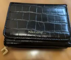 niko and ... クロコ型押し 三つ折り財布 ブラックのサムネイル