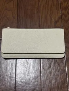 【美品】LASIEM 長財布 本革 バイカラー 超薄型 かぶせ蓋式 アイボリーのサムネイル