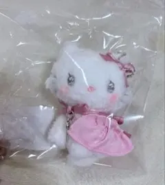 サンリオ ハローキティ 雪うさぎ着ぐるみ ファスナーマスコット 希少品