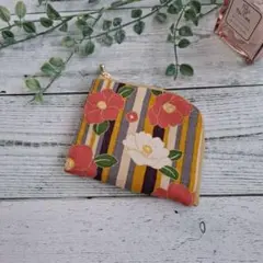 【ハンドメイド】L字ファスナーミニ財布♡ハーフウォレット♡和柄♡椿柄♡コンパクト