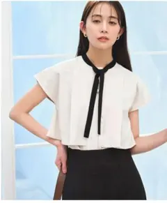 【新品タグ付き】RUIRUE BOUTIQUE ボウタイブラウス 半袖　Sのサムネイル