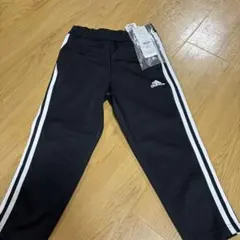 新品　adidas ブラック パンツ 110サイズ　ズボン　子ども　スウェット