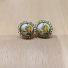 花柄クリスタルイヤリング