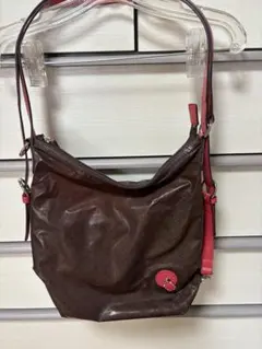 ペレボルサ　ブラウン・赤 ショルダーバッグ