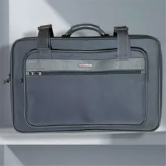 【美品】Samsonite ビジネスバッグ　定価29,000円　グレー色　大容量