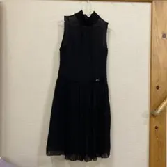「値下げ」ノースリーブ 黒 ひざ丈ワンピース