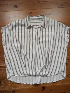 ストライプ 半袖シャツ