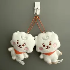 BTS JINマスコット2体セット