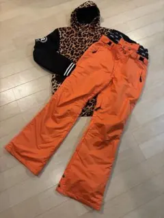 RE:PRE スノボウェア 上下セット　スキーウェア　Ｌサイズ　ヒョウ柄