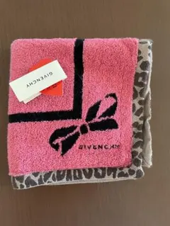 2025年最新】givenchy レオパードの人気アイテム - メルカリ