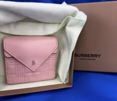 バーバリー 財布　可愛い　ピンク　羊革　2つ折り財布