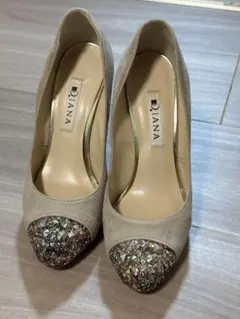 DIANA ビジュー付きベージュハイヒール