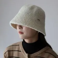 Item thumbnail for item e4cbd6a3-3b9e-49e4-b835-9377df2d4f9b