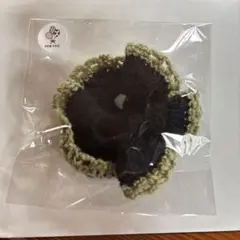 フリル付き黒オリーブシュシュ ハンドメイド