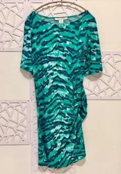 DvF　ダイアンフォンファステンバーグ　サイズ4　グリーン　ワンピース