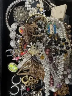 遺品整理 指輪 ネックレス イヤリング ブローチ カフス 金杯 - メルカリ