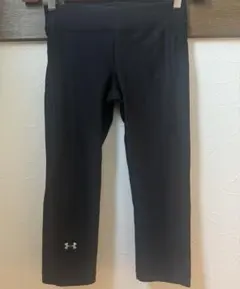 希少　Under Armour ブラック 八分丈 レギンス　SM