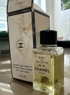 CHANEL シャネル 香水　No19 4.5ml